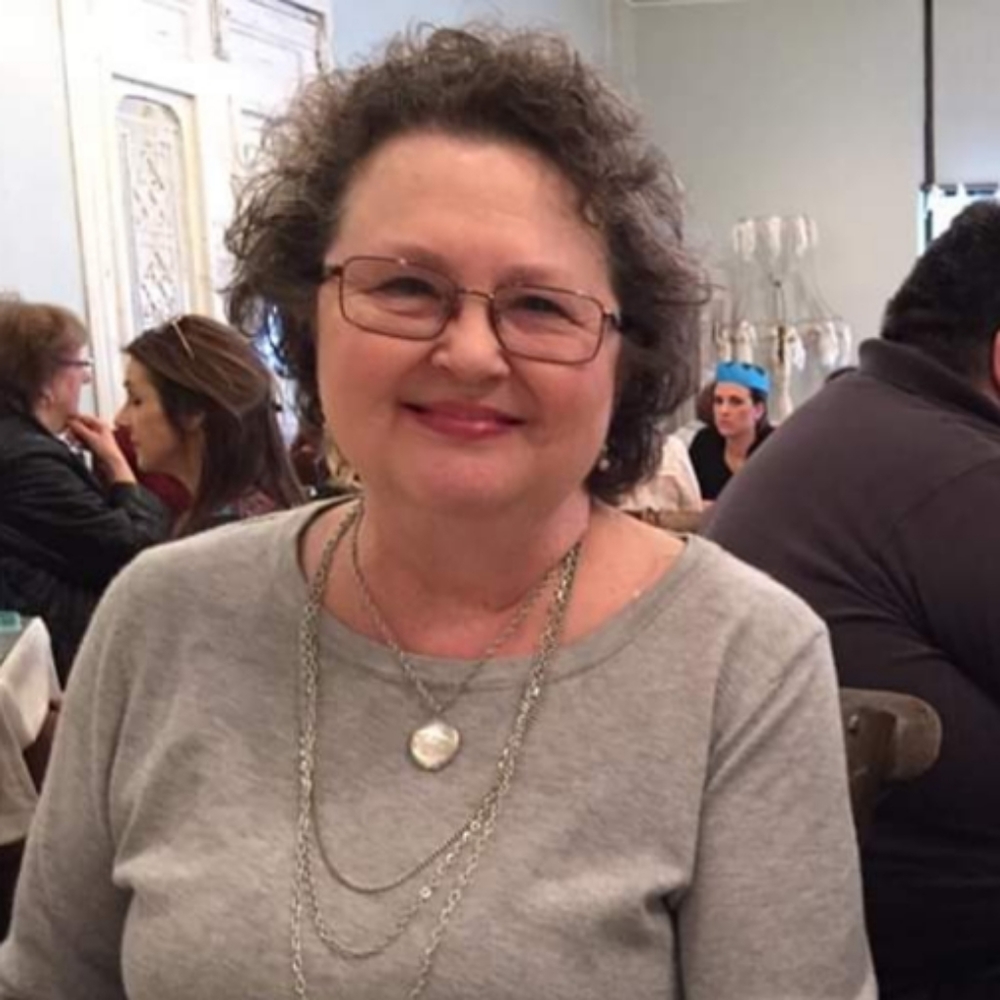 Meet your Posher, Linda